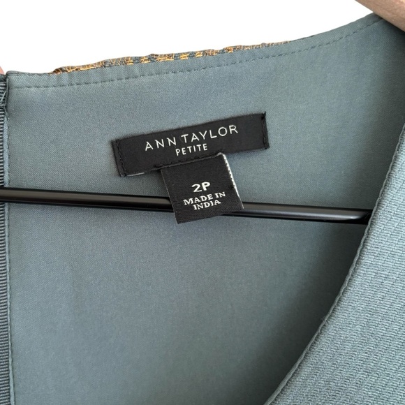 Ann Taylor Floral Gold Metallic Sheath Mini Dress Size 2P Party Cocktail Dressy - Picture 5 of 16